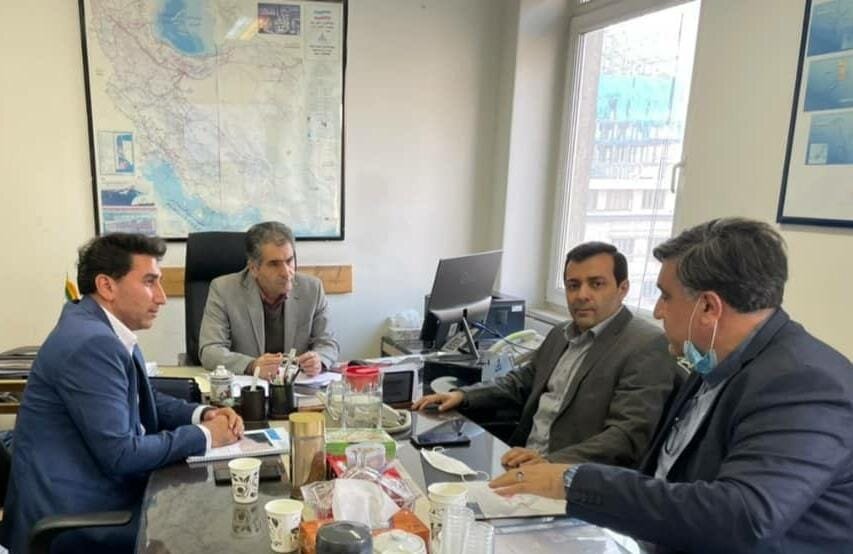 *خوراک نفت و گاز دو پالایشگاه قشم تأمین شد*