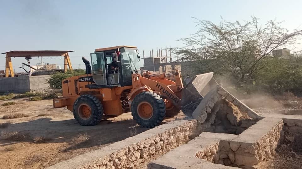 ۱۵هزار مترمربع اراضی خالصه به ارزش۹۰ میلیارد ریال در روستای طولا قشم رفع تصرف شد