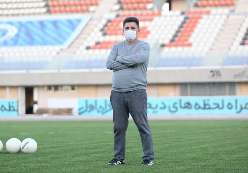 قلعه نویی: من ثروتمند هستم