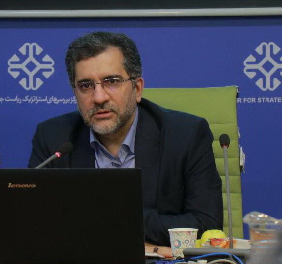 خیاطیان: دستیابی به یک الگوی راهبردی در توسعه دیپلماسی علمی ضرورت دارد