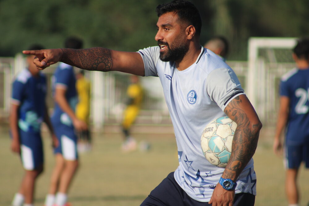 افشاریان فکری به حال داوریها کند