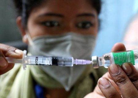 بزرگترین تولیدکننده واکسن جهان تولید واکسن کرونا را کاهش می دهد