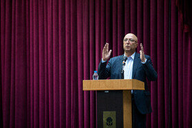 وظیفه داریم به دانشجویان امید تزریق کنیم