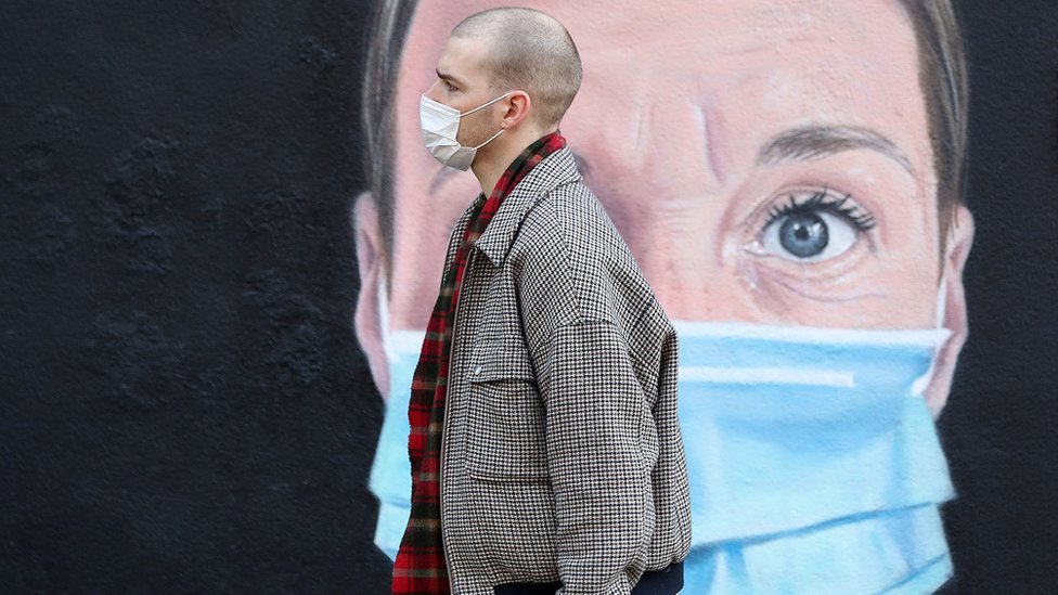 مدت قرنطینه کرونایی در انگلیس به ۵ روز کاهش یافت