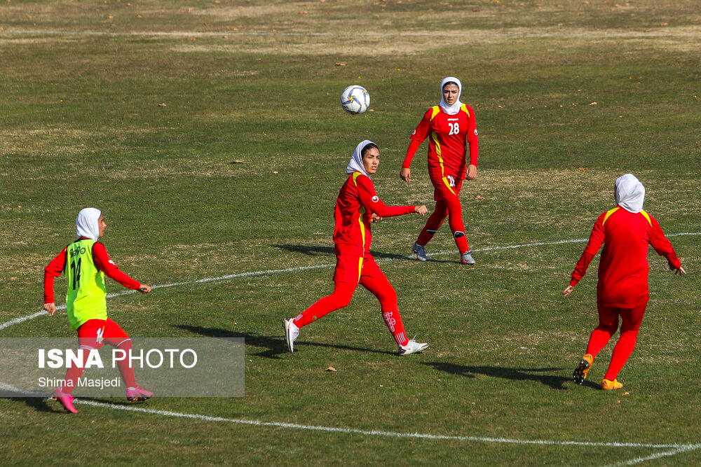 پخش زنده فوتبال بانوان ایران – چین‌تایپه از رادیو