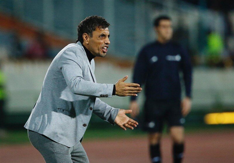 خطیبی جواب انتقادات استقلالی‌ها را داد