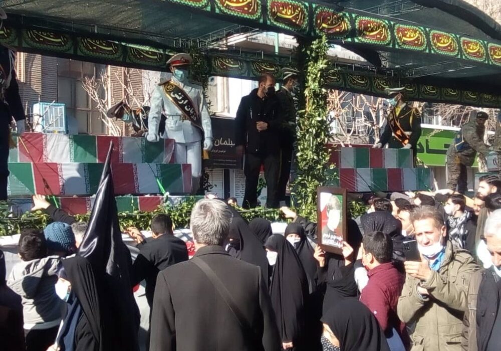 محسنی‌اژه‌ای: آموزه‌های دفاع مقدس راه برون رفت از مشکلات است