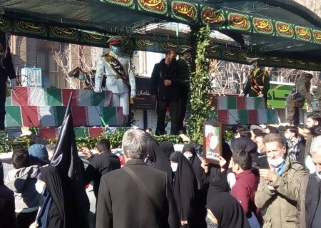 محسنی‌اژه‌ای: آموزه‌های دفاع مقدس راه برون رفت از مشکلات است