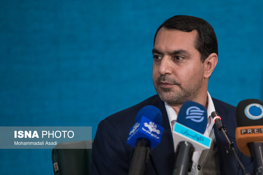 زارع: سقف معافیت مالیاتی کارکنان دولت در سال آینده مشخص شد