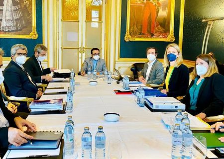 دیدار مذاکره‌کنندگان ارشد ایران و سه کشور اروپایی با حضور نماینده اتحادیه اروپا در وین