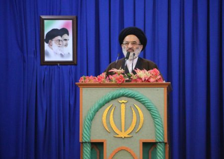 ملت ایران ۴۳ سال روبه‌روی آمریکا ایستادند و خم به ابرو نیاوردند