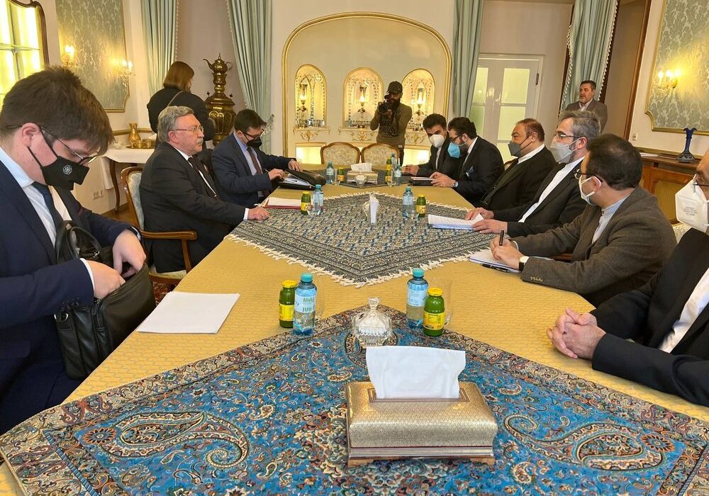 جلسه دوجانبه هیأت‌های ایران و روسیه در وین