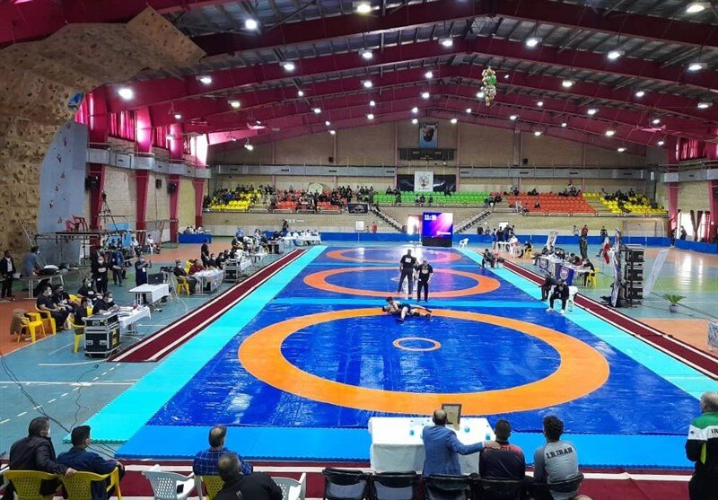 راهیابی نوجوانان کشتی گیر هیات منطقه آزاد قشم به مسابقات کشوری