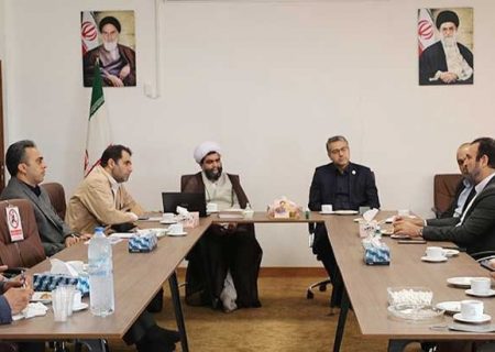 قدردانی امام جمعه کیش از دبیرخانه شورایعالی مناطق آزاد