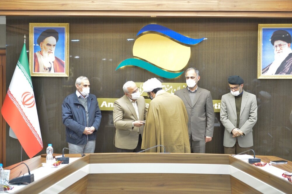 دیدار مدیرعامل سازمان منطقه آزاد انزلی با ائمه جمعه و هیئت امنای مساجد منطقه