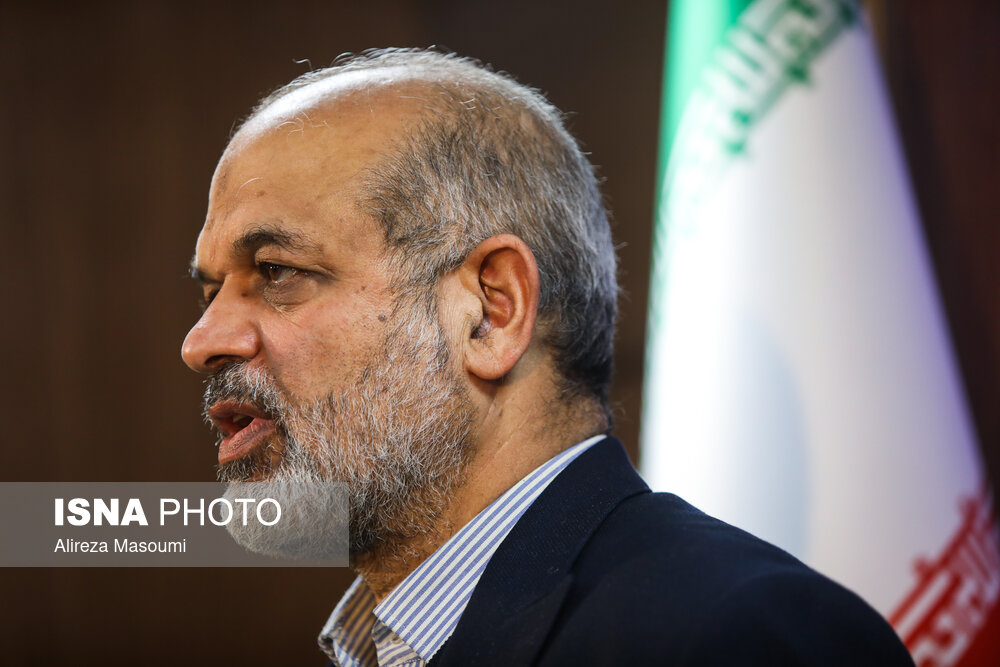 تصمیم برای شناسهدار کردن اتباع ساکن در حاشیه مشهد/ ابعاد اتفاقات ورزشگاه امام رضا بررسی شد