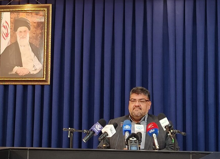 وکیلی که برابر نظام می‌ایستد در حوزه وکالت جایی نخواهد داشت