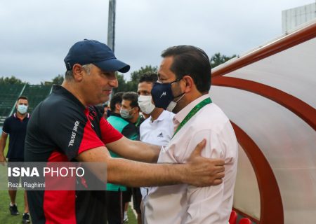 تیم قزاقستان را بردیم و در صحن حرم امام حسین (ع) سینه‌خیز رفتیم