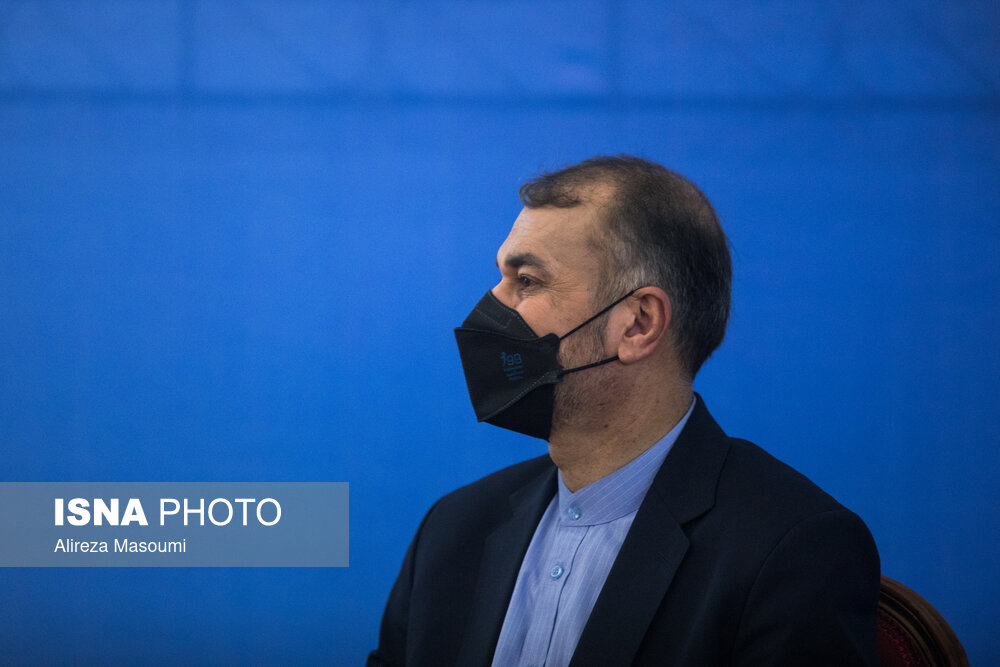 تبادل پیام بین ایران و آمریکا از طریق مذاکرهکننده ارشد اتحادیه اروپا ادامه دارد