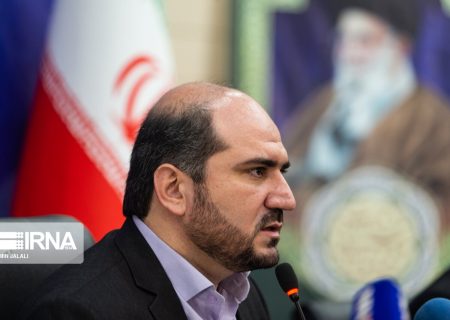 استاندار تهران: نظارت بر توزیع و قیمت‌گذاری کالاهای اساسی ضروری است