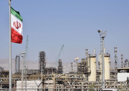 چهار محور گفت‌وگوی وزیر نفت ایران با وزیران انرژی بلغارستان و رومانی در باکو