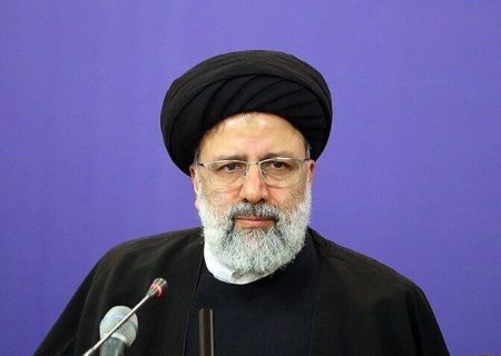 حضور رئیس‌جمهور در محل حادثه متروپل آبادان