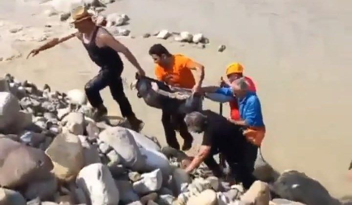 جسد کودک غرق شده پس از پنج روز در رودخانه دوهزار تنکابن پیدا شد