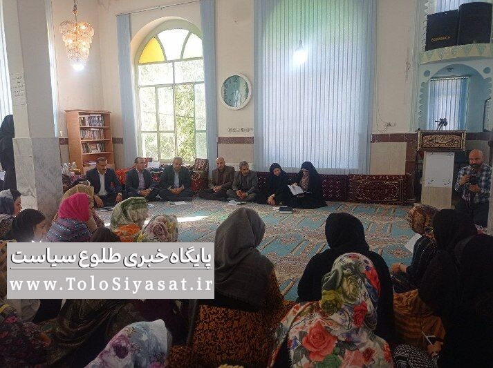 معاون رییس جمهور با زنان روستایی کردستان دیدار کرد