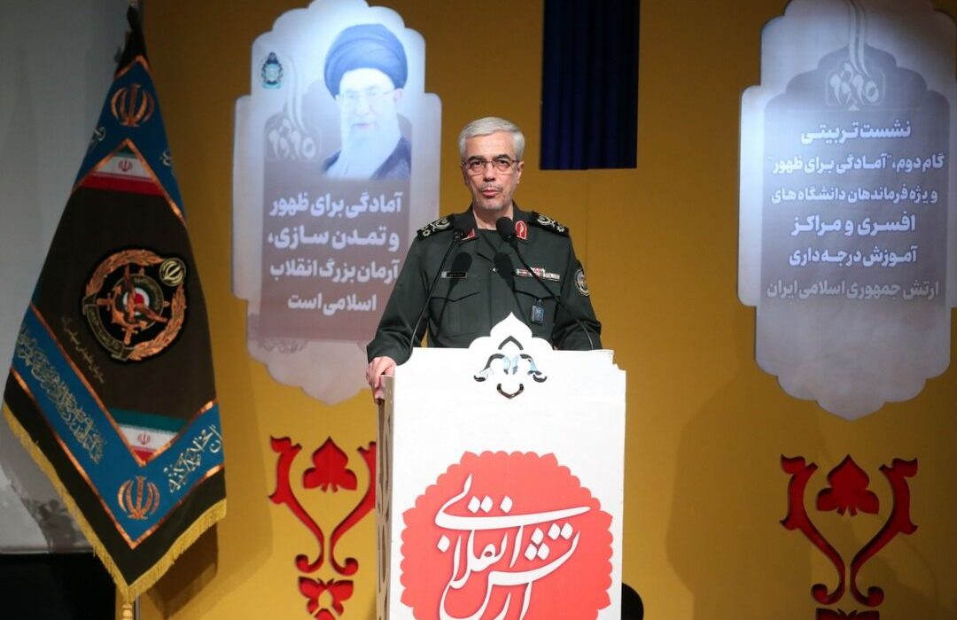 رئیس ستاد کل نیروهای مسلح: ارتش توان مواجهه با جنگ ترکیبی دشمن را دارد