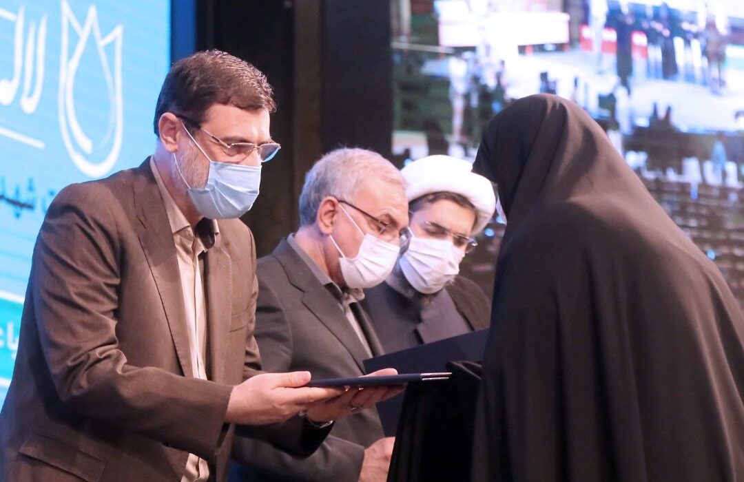 رئیس بنیاد شهید: زندگی و ایثارگری شهدا با ابزار هنر معرفی شود