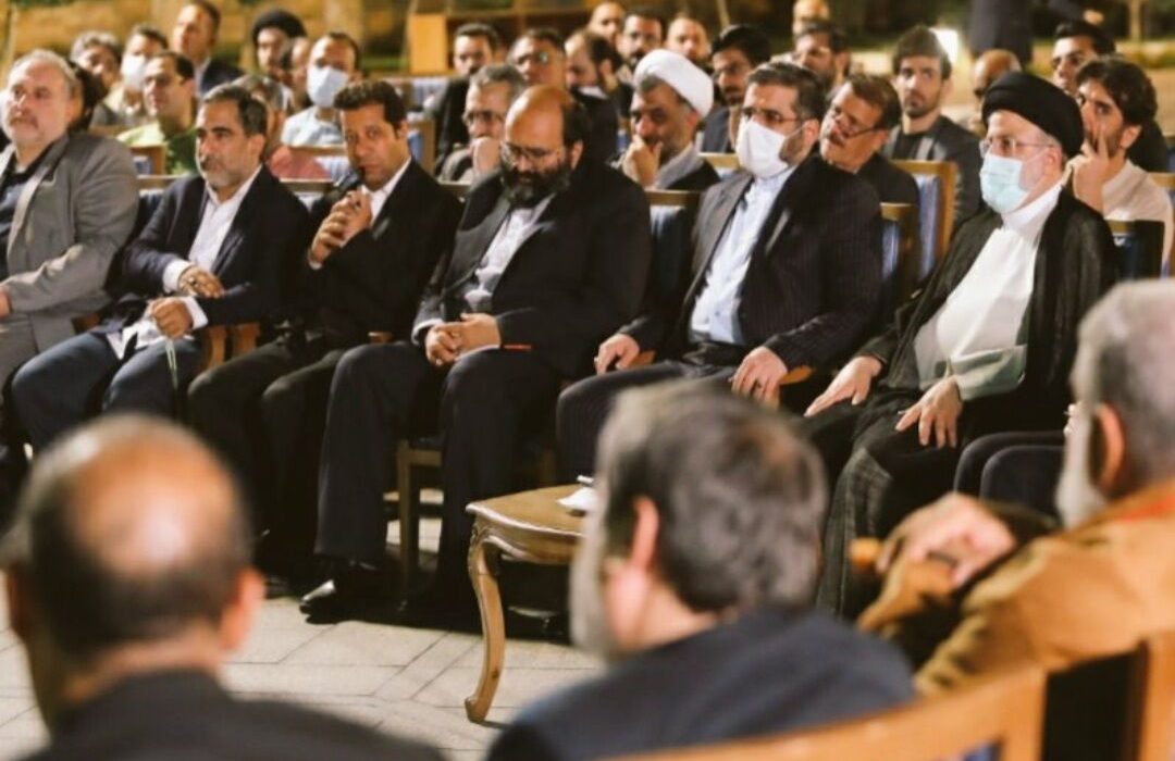 دولت مردمی با تعامل با اصحاب فرهنگ و هنر درپی تحول و عدالت فرهنگی است