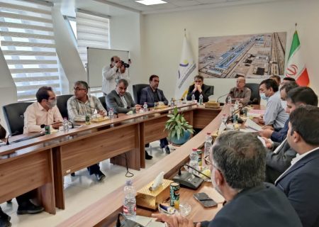 حل مشکلات ۳۰ ساله مالکیت برخی اراضی در شهرستان های مهر و لامرد