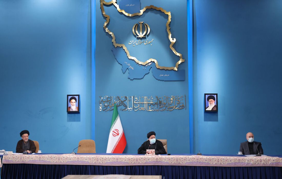 تاکید رئیس‌جمهور بر استفاده از ظرفیت‌های پژوهشگاه‌های علوم انسانی برای غنا بخشی به علوم انسانیِ اسلامی