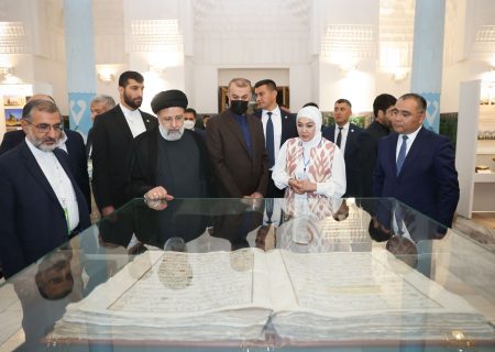 بازدید رئیس جمهور از مجموعه تاریخی «میدان ریگستان» در مرکز شهر سمرقند