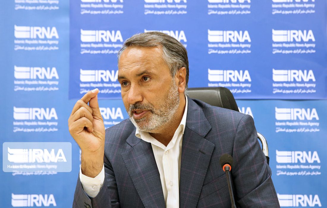 خواصی که در آشوب‌ها علیه نظام موضع‌گیری کردند، مردود هستند/ نقشه دشمن را افشا کنید