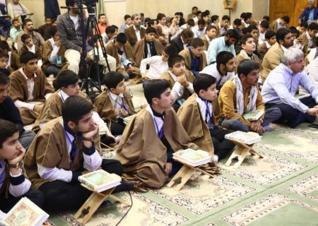 دین خود را از چه کسی بگیریم؟