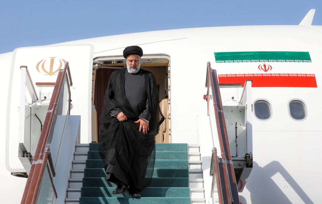 آیتالله رئیسی وارد سمرقند شد+فیلم