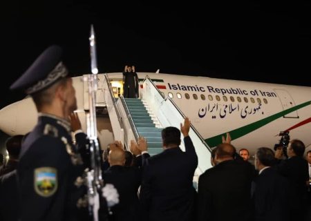 آیت‌الله رئیسی سمرقند را به مقصد تهران ترک کرد