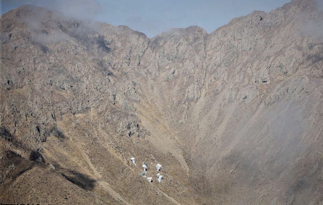 حمله مجدد تو‎پخانه‌ای و پهپادی سپاه به مقر تروریست‌ها در شمال عراق