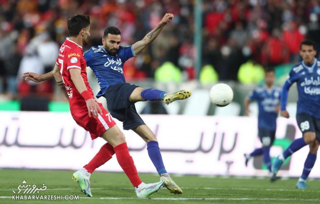 ۶ ستاره استقلال و پرسپولیس نزدیک درب خروج/ بازیکنانی که از تصمیم یحیی و ساپینتو کلافه شدند!