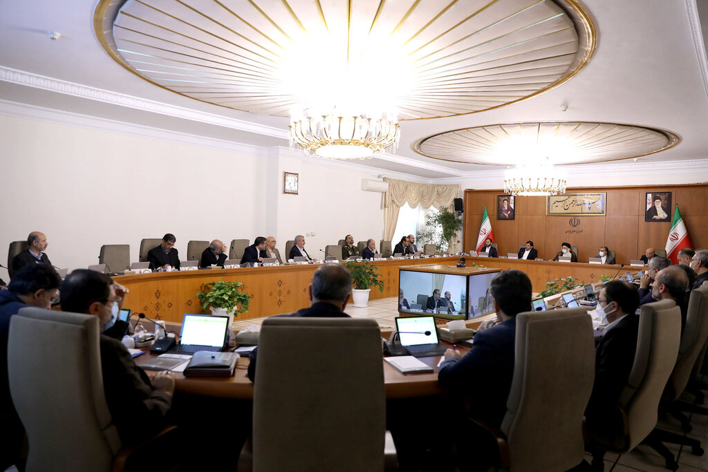 مصوبه مهم دولت درباره تغییر ساعات کار دستگاه‌های اجرایی مستقر در تهران