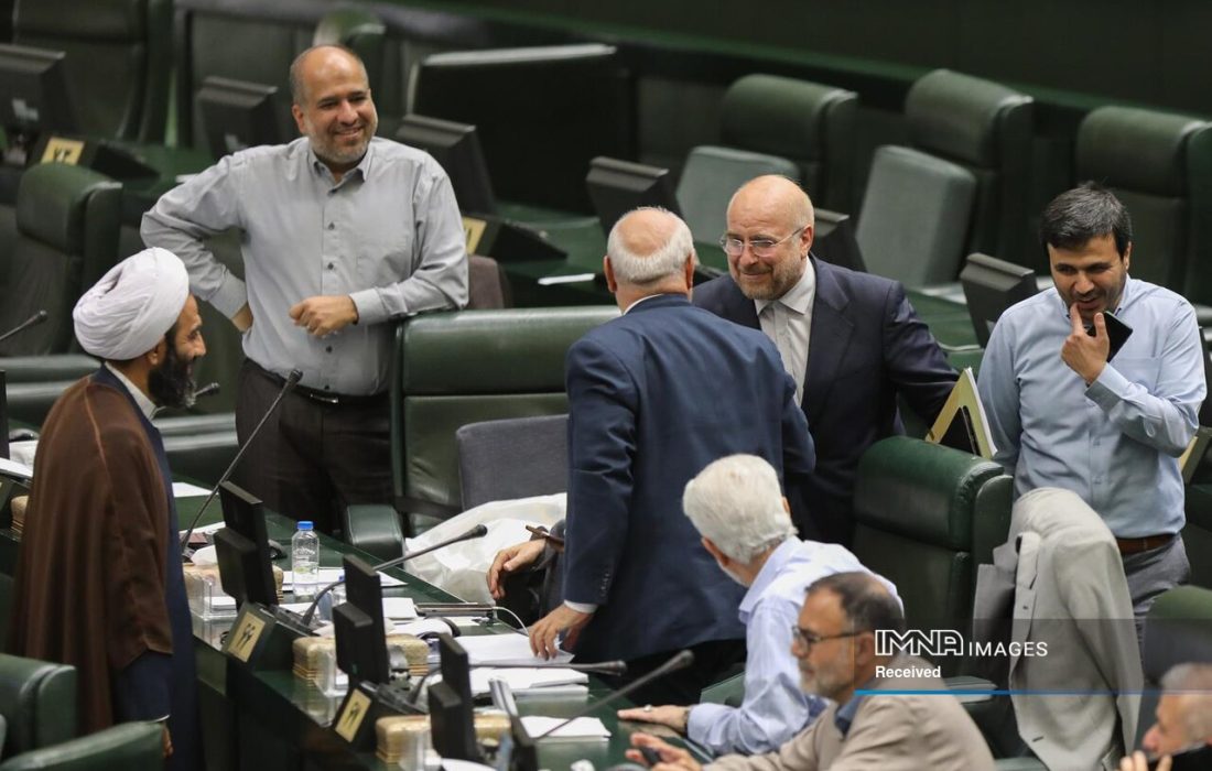 آغاز صحن علنی مجلس/ کلیات لایحه بودجه در دستور کار قرار گرفت