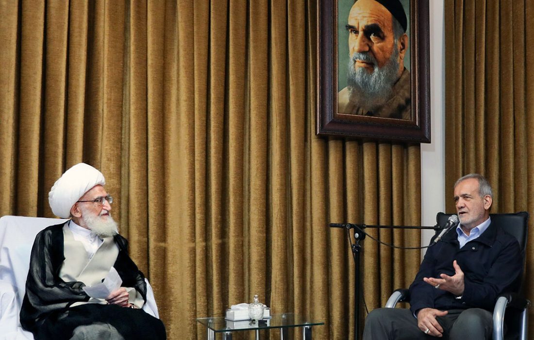پزشکیان با آیت‌الله نوری همدانی دیدار کرد