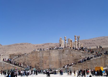 برگزاری برنامه‌های مرتبط با جشنواره بین‌المللی چندرسانه‌ای میراث فرهنگی در مجموعه جهانی تخت جمشید