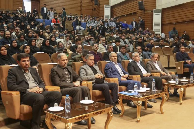 مراسم سراسری گرامیداشت روز دانشجو به‌میزبانی دانشگاه شیراز برگزار شد