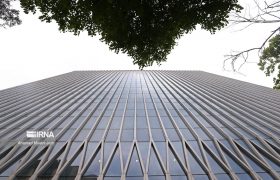 رشد ۱۶ هزار واحدی بورس/ خودروسازان بازار را مثبت کردند