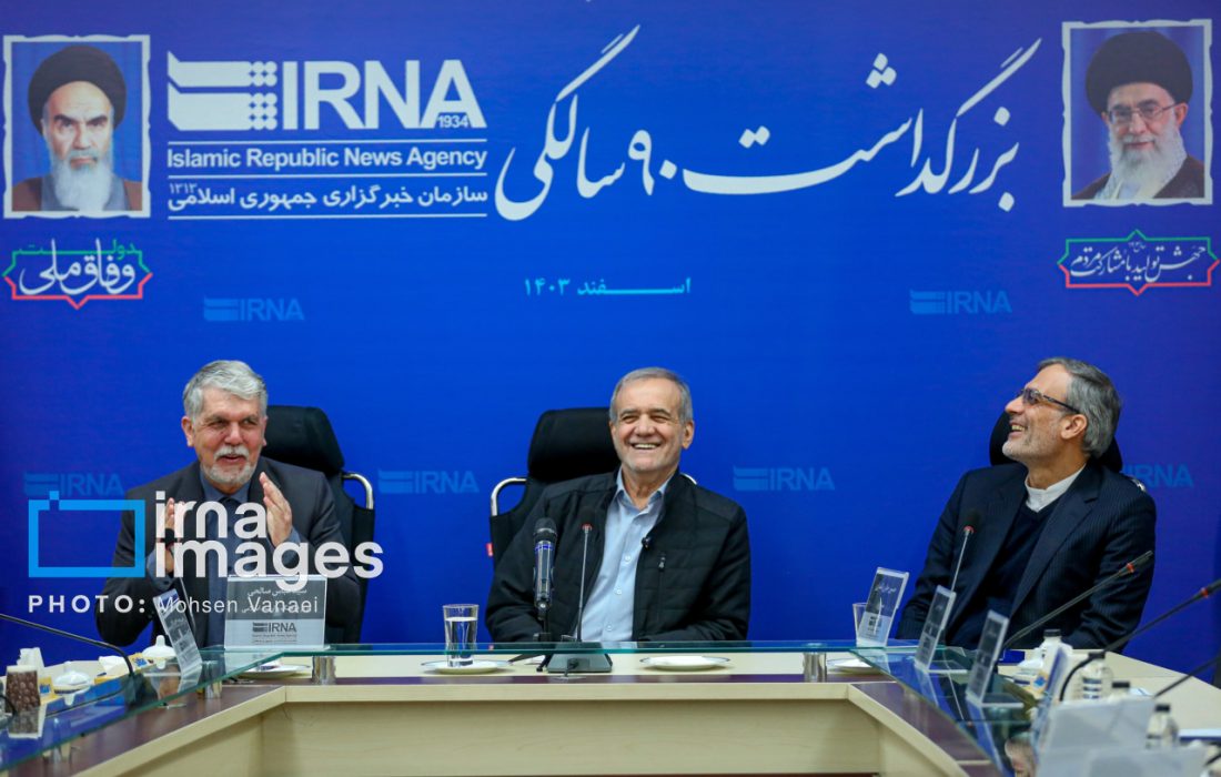 رئیس‌جمهور از ایرنا بازدید کرد