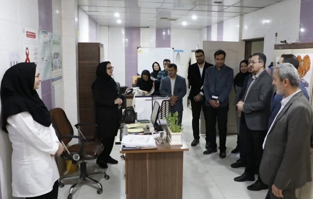بازدید اعضای ستاد سلامت نوروزی دانشگاه علوم پزشکی شیراز از مراکز ارائه خدمات سلامت در ششمین روز از سال نو