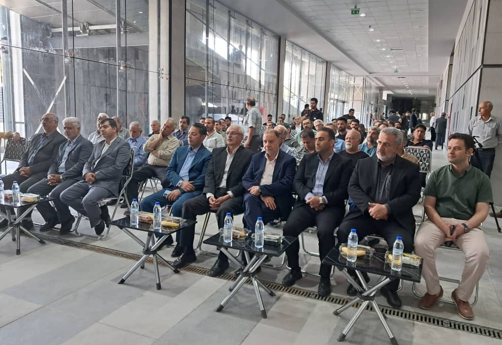 انتقال کسبه دروازه کازرون به بازار بزرگ پروتئین شیراز با هدف بهبود شهر انجام می شود/ آغاز واگذاری غرفه های بازار بزرگ پروتئین شیراز به کسبه بازار دروازه کازرون با شرایط ویژه