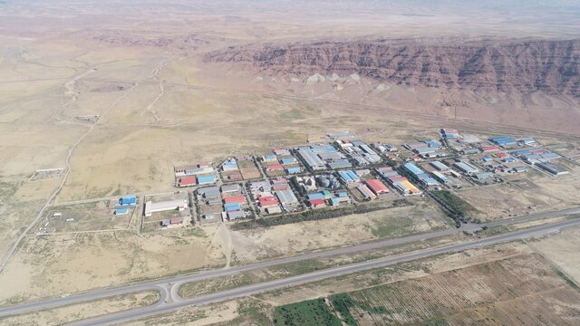 نیاز ۱۰ همتی برای تکمیل زیرساختهای شهرکهای صنعتی آذربایجانغربی